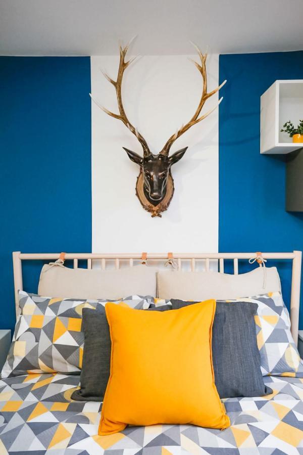 Funky City Apartment - Secure Parking - Wifi - Sleeps 6 - No Parties เบลฟาสต์ ภายนอก รูปภาพ